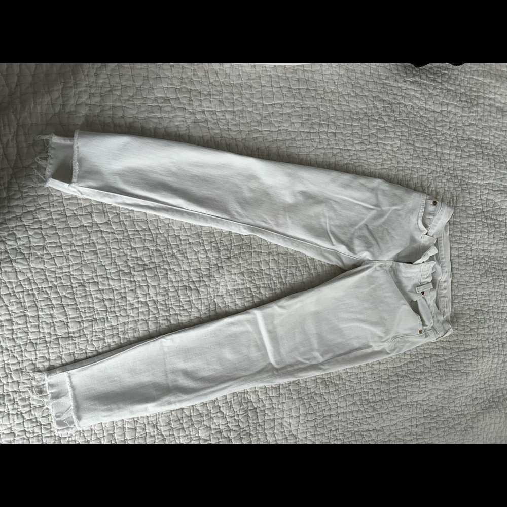 Cropped white 7 for all mankind jeans size 26